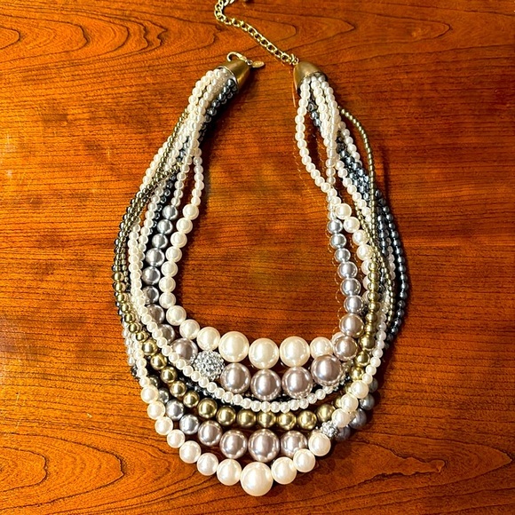 Chicos CHUNKY Multi-Strand Pearl bead Necklace white gray gold taupe pearls NWOT - Picture 12 of 13
